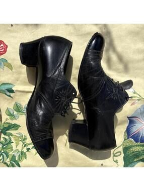 Visibly Mended Vintage 1930s Style Oxfords Art Deco